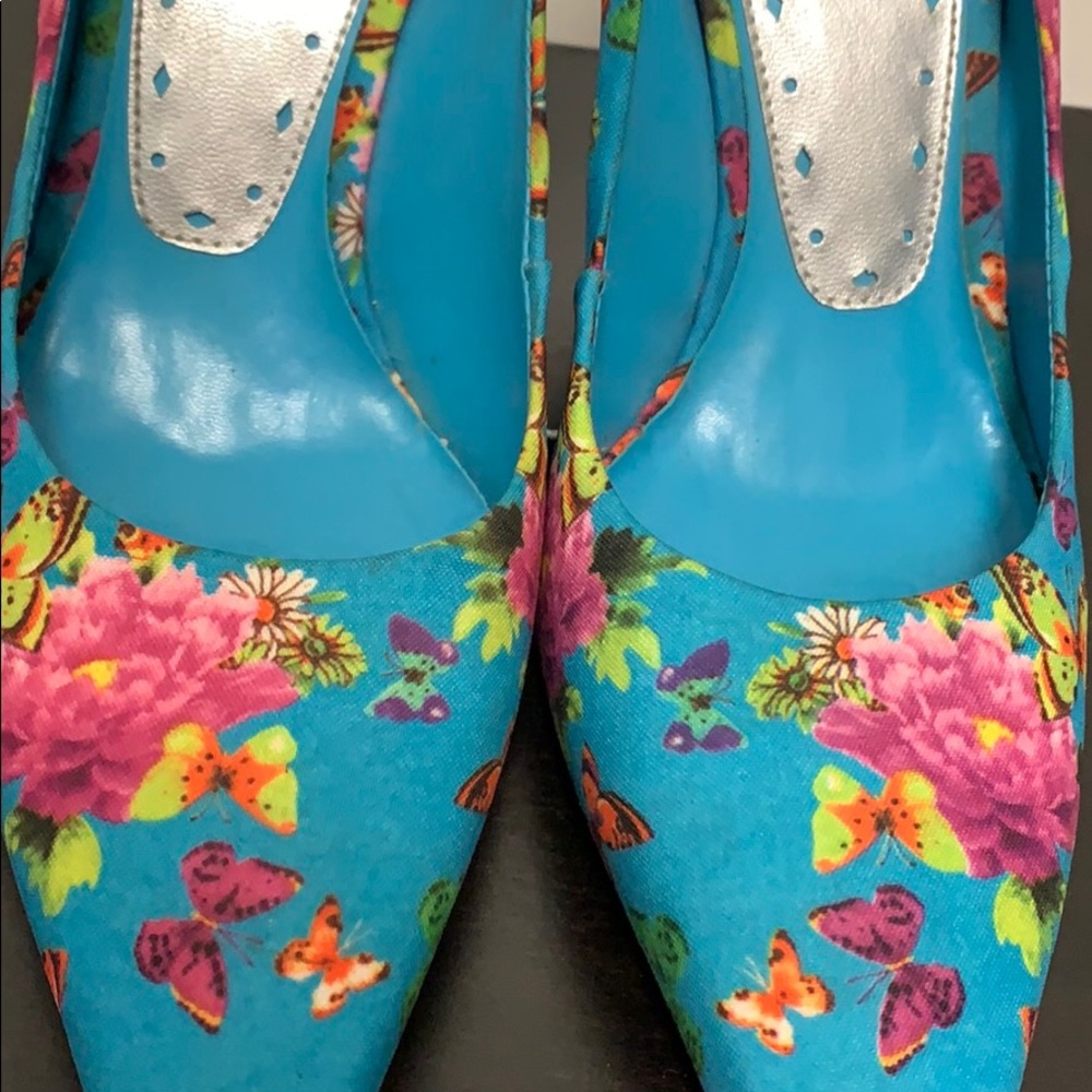BCBGirls shoes size 37.5 preowned - Picture 3 of 8